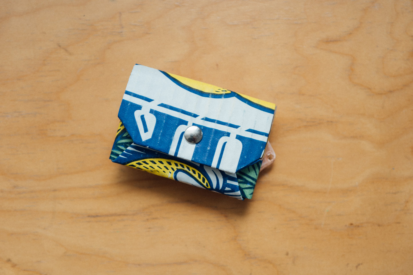 (2025 New)Carton Wallet "Snap"