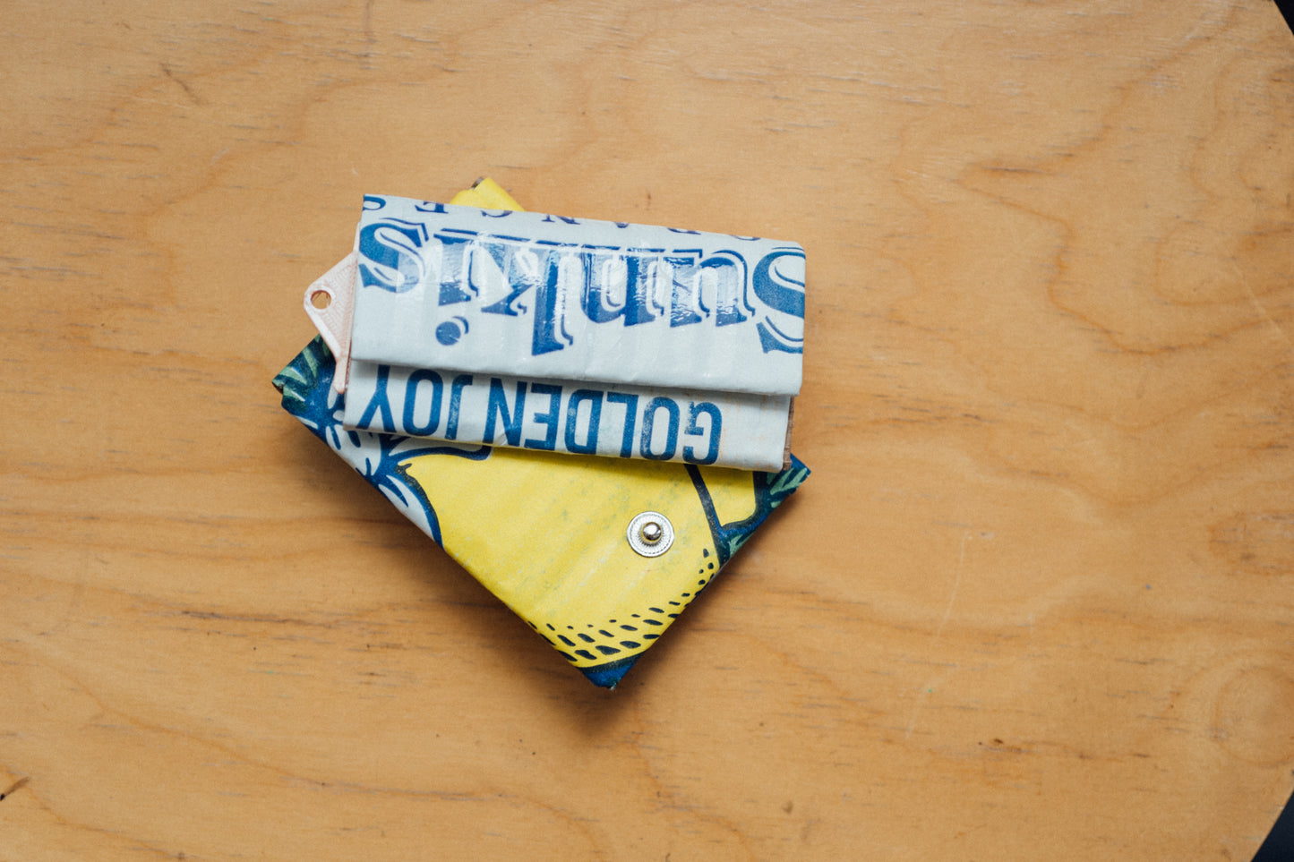 (2025 New)Carton Wallet "Snap"