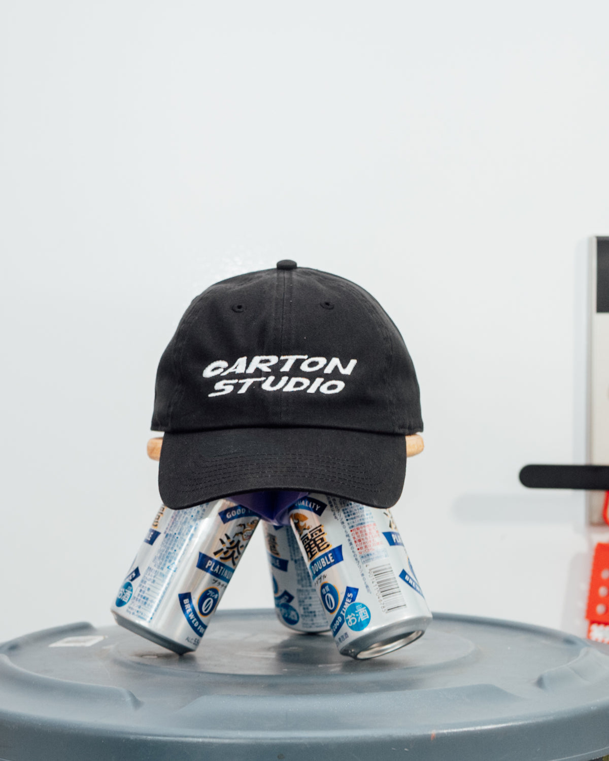 Cap"Carton Studio"